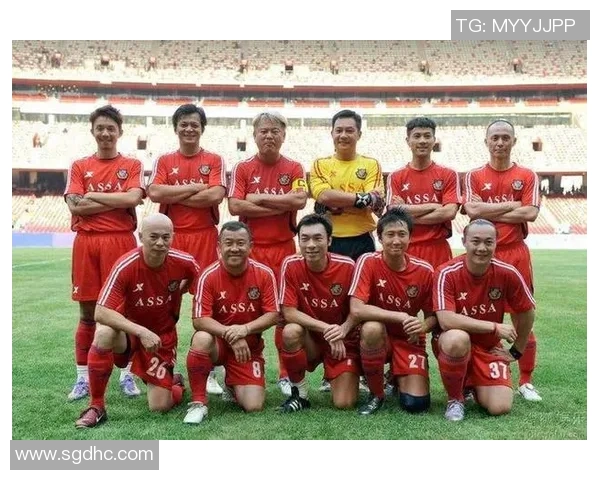 追逐梦想成为全球瞩目的足球巨星的心路历程与奋斗故事 追逐梦想成为全球瞩目的足球巨星的心路历程与奋斗故事